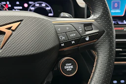 sininen CUPRA Leon Sportstourer 2025 kuva 19.