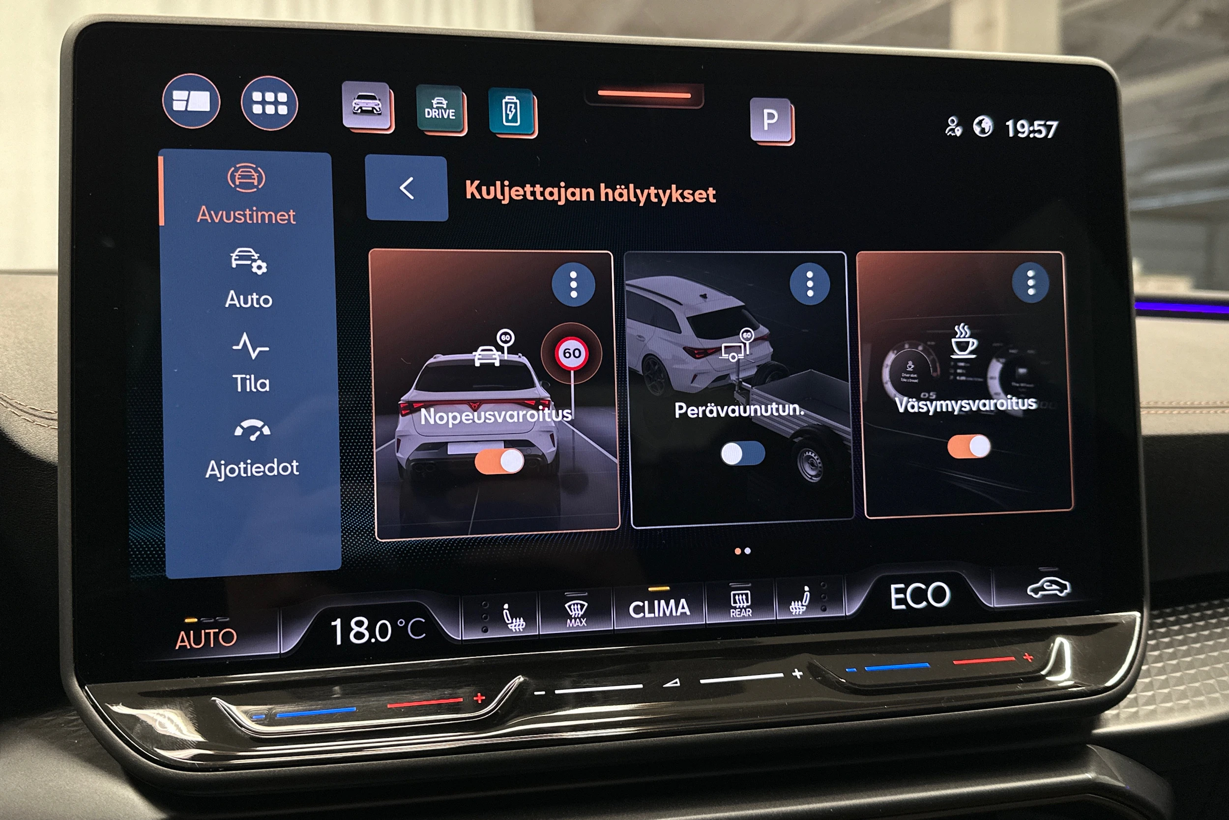 sininen CUPRA Leon Sportstourer 2025 kuva 25.