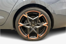 harmaa CUPRA Leon Sportstourer 2025 kuva 11.