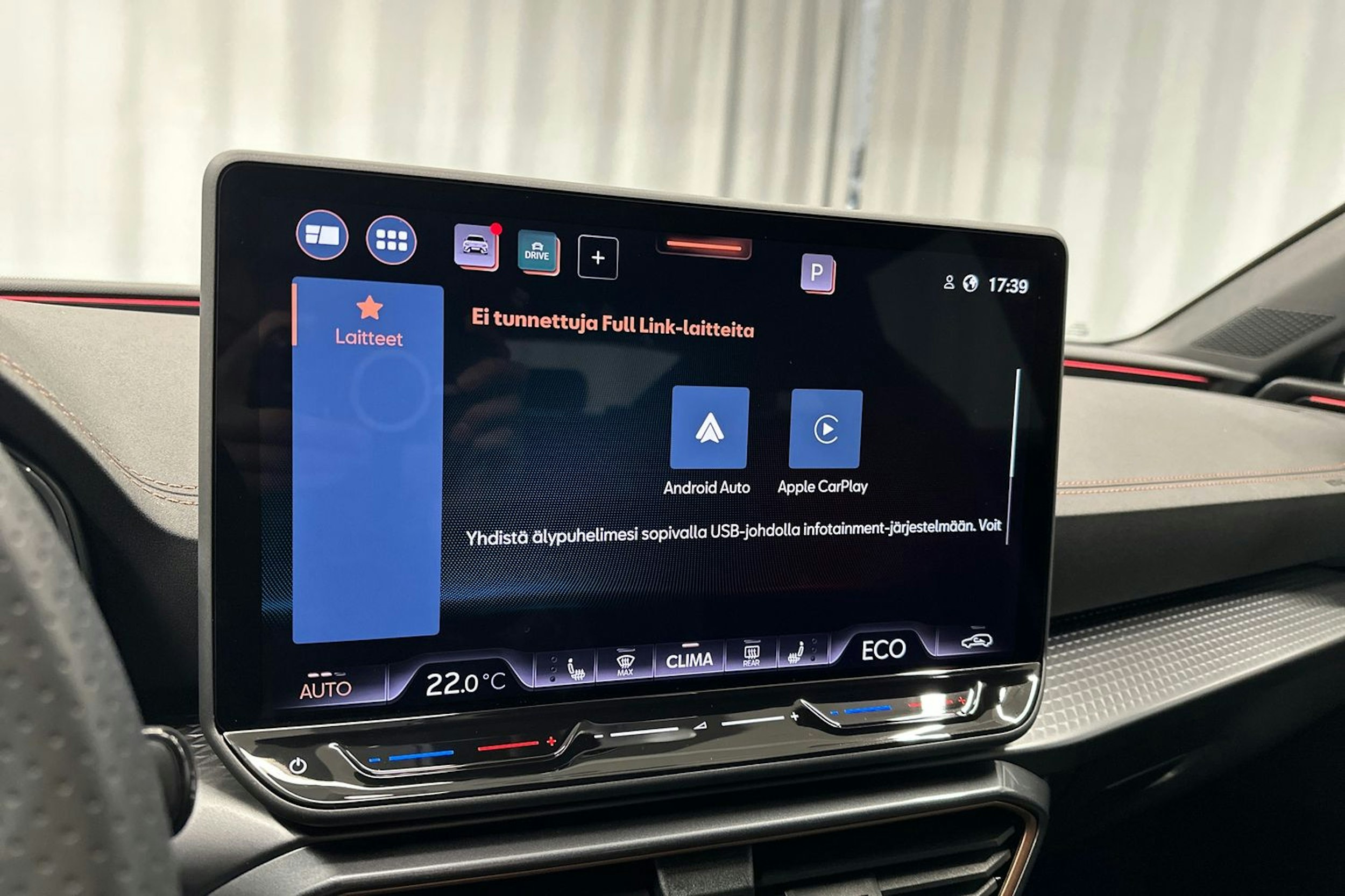 harmaa CUPRA Leon Sportstourer 2025 kuva 24.