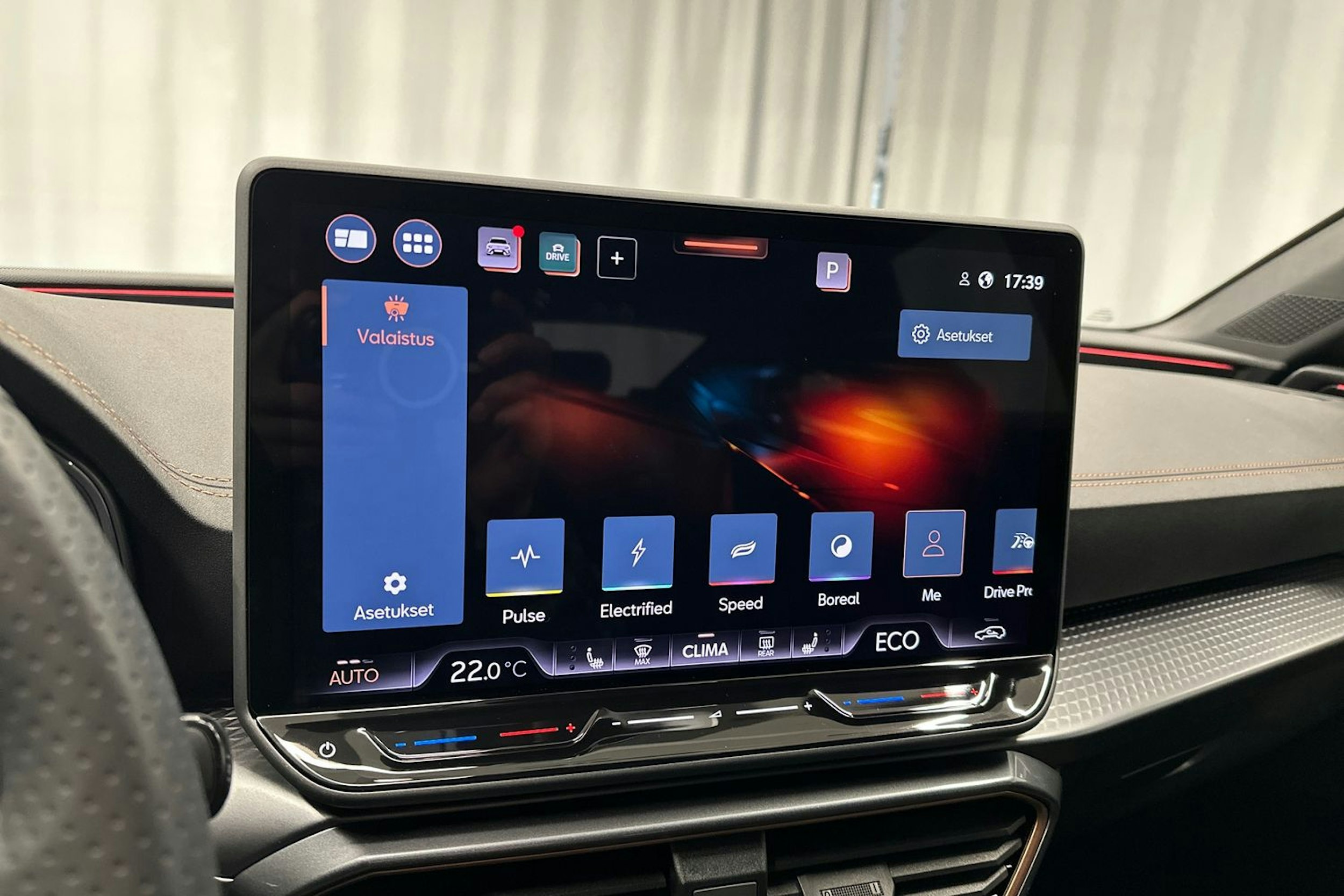 harmaa CUPRA Leon Sportstourer 2025 kuva 25.