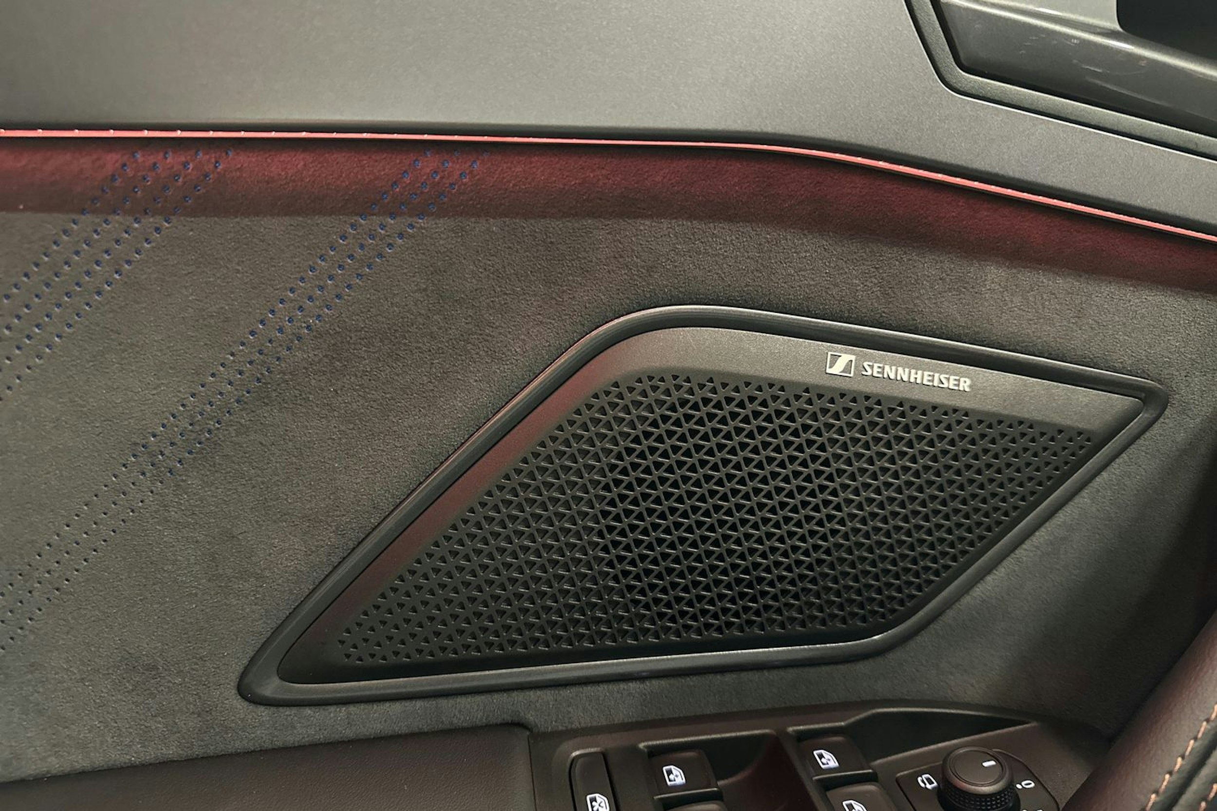 harmaa CUPRA Leon Sportstourer 2025 kuva 30.