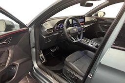 Harmaa CUPRA Leon Sportstourer 2025 kuva 6.