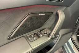 Harmaa CUPRA Leon Sportstourer 2025 kuva 13.