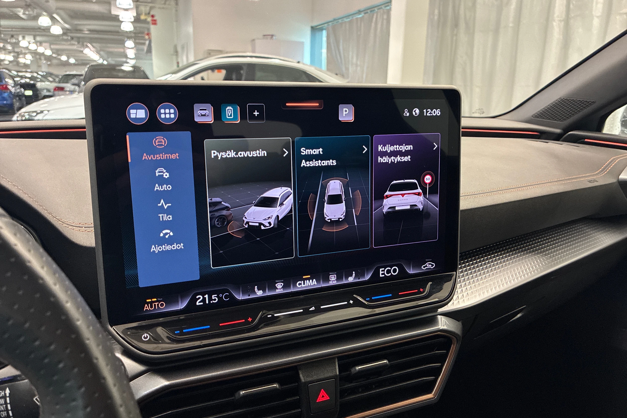 Harmaa CUPRA Leon Sportstourer 2025 kuva 20.