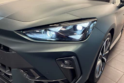 Harmaa CUPRA Leon Sportstourer 2025 kuva 24.