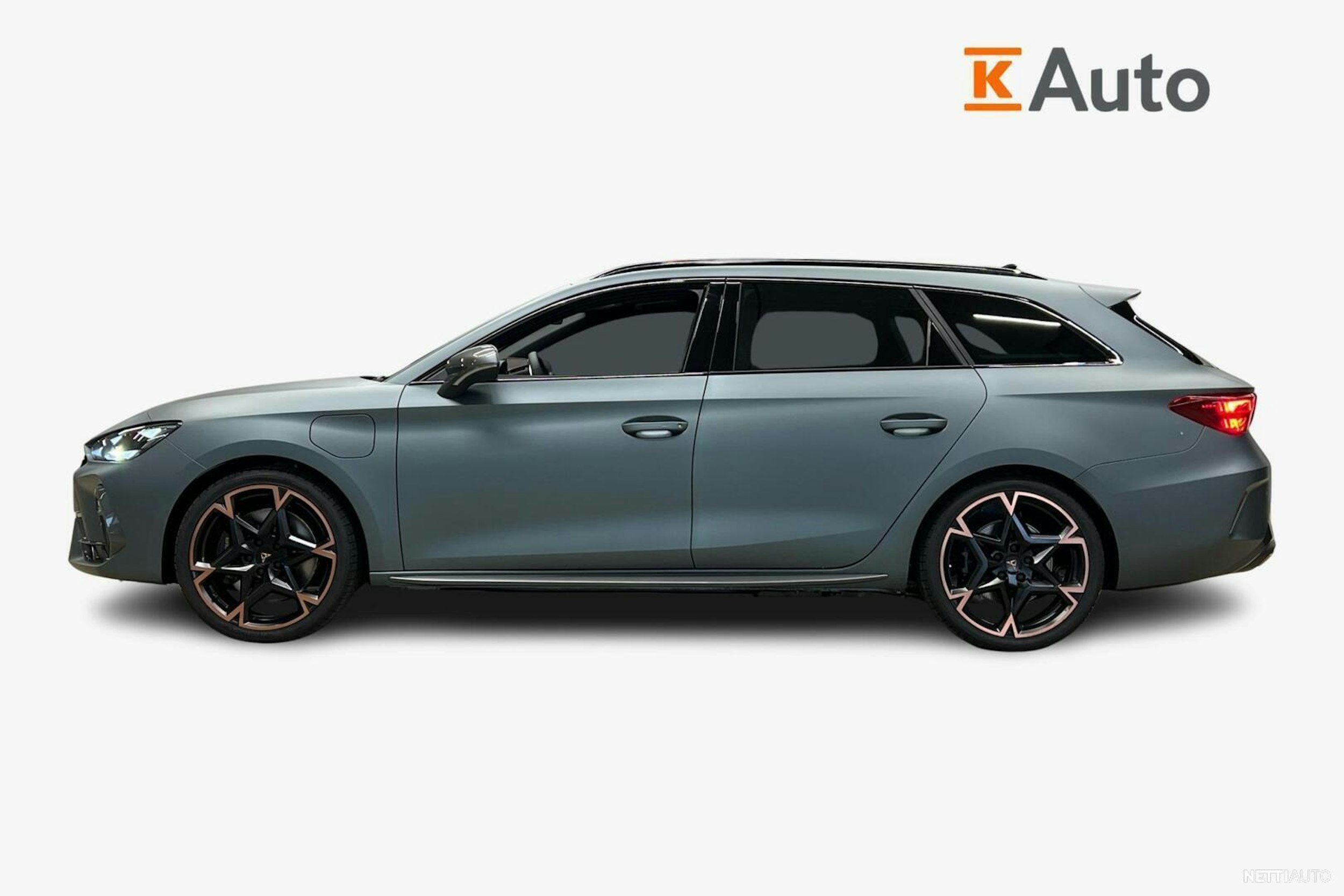 harmaa CUPRA Leon Sportstourer 2025 kuva 5.