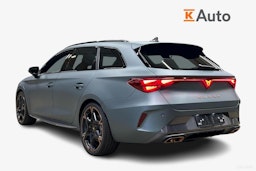harmaa CUPRA Leon Sportstourer 2025 kuva 2.