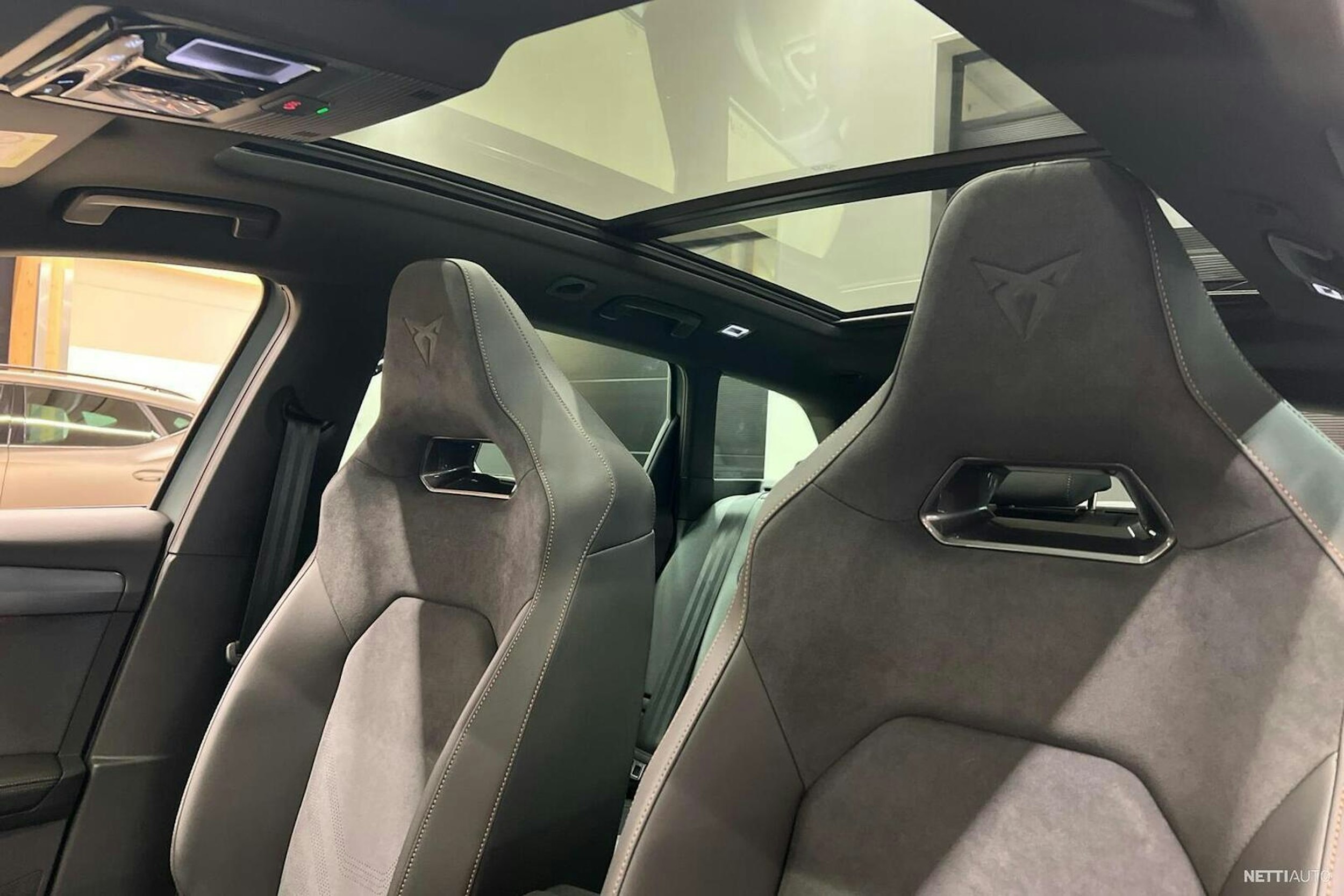 harmaa CUPRA Leon Sportstourer 2025 kuva 12.