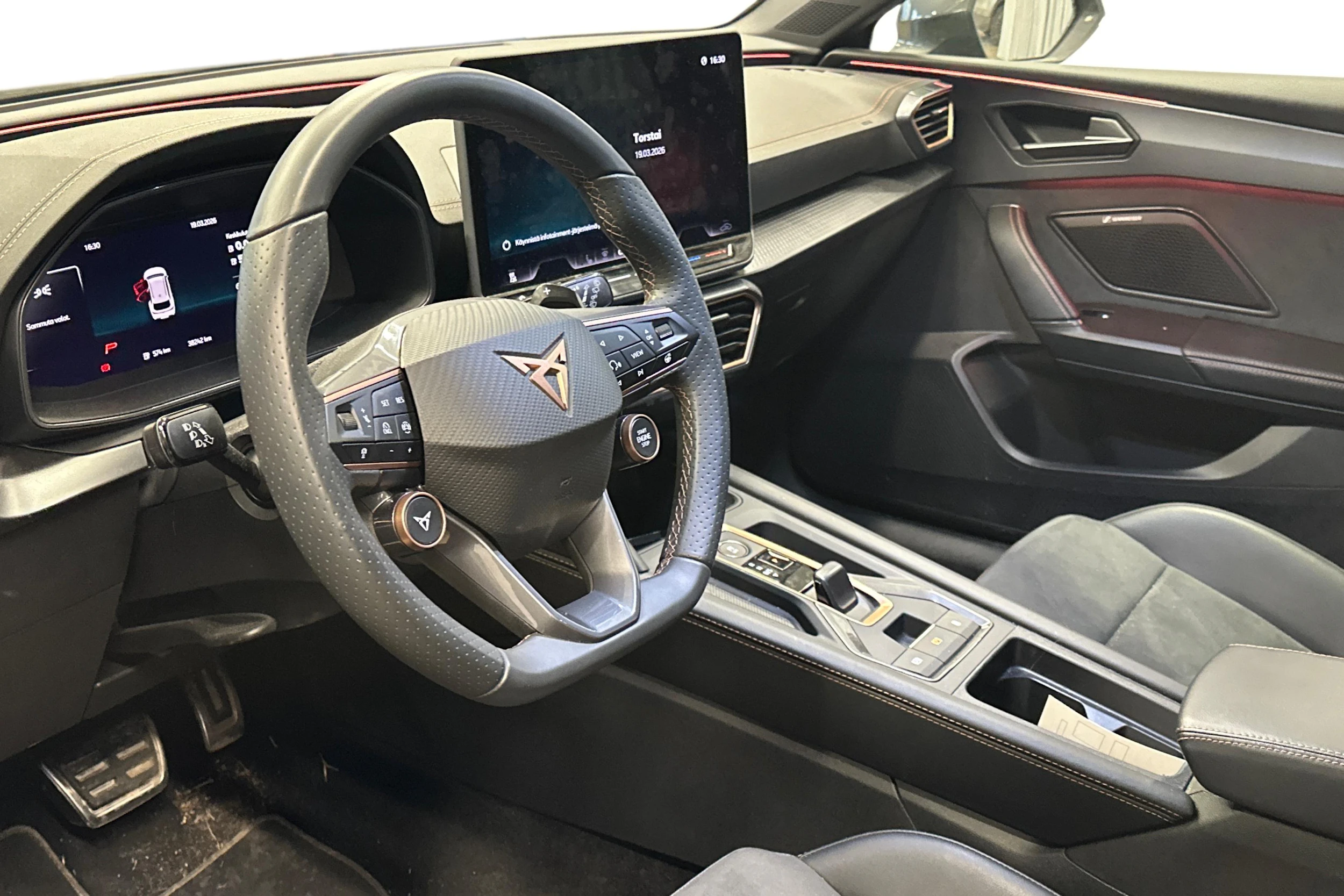 sininen CUPRA Leon Sportstourer 2025 kuva 3.