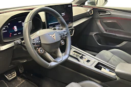 sininen CUPRA Leon Sportstourer 2025 kuva 3.