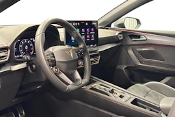 sininen CUPRA Leon Sportstourer 2025 kuva 6.