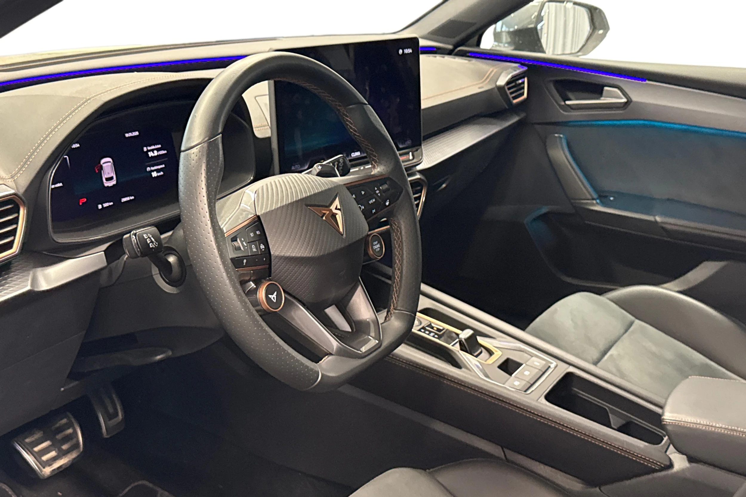 harmaa CUPRA Leon Sportstourer 2025 kuva 3.