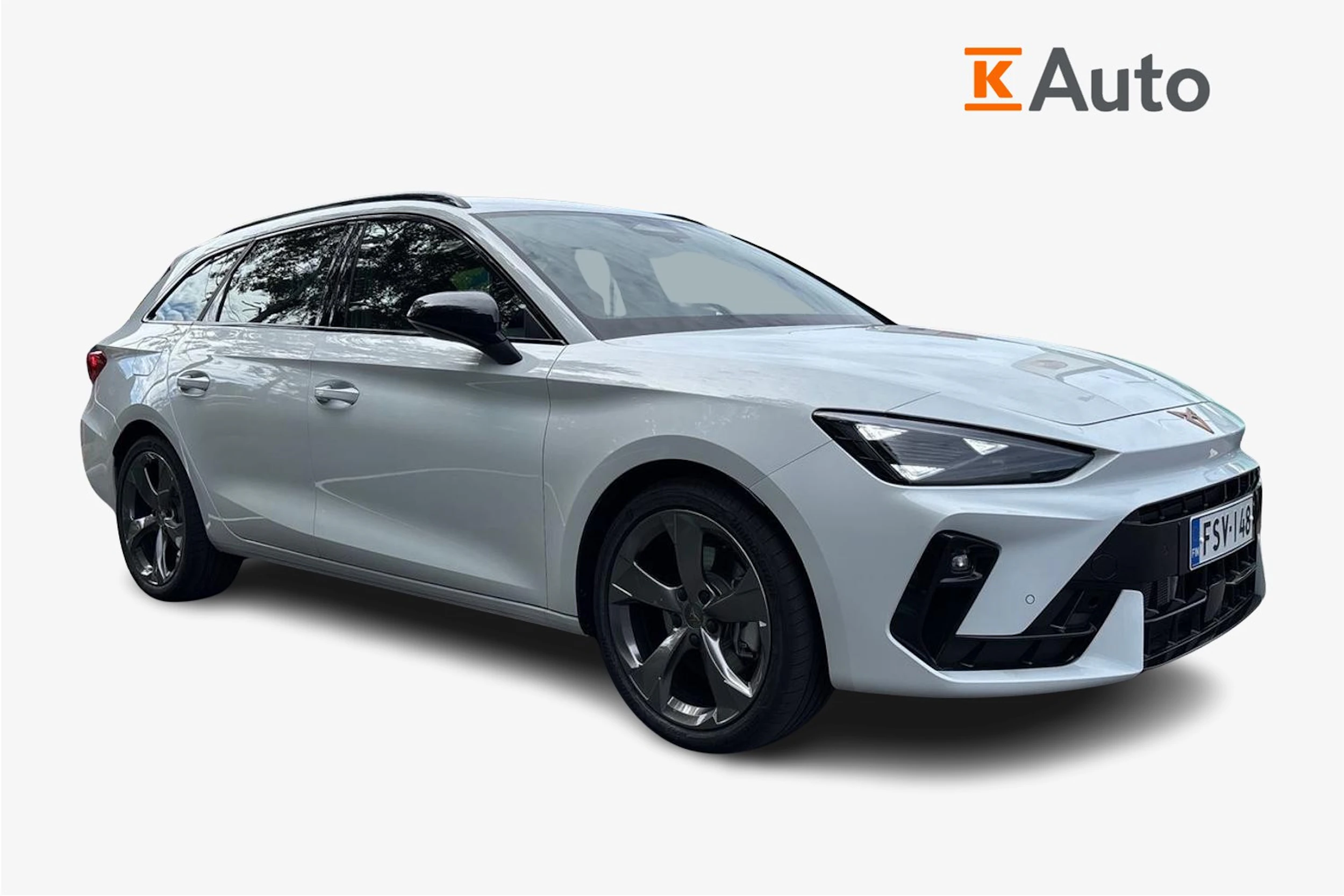 valkoinen CUPRA Leon Sportstourer 2026 kuva 1.