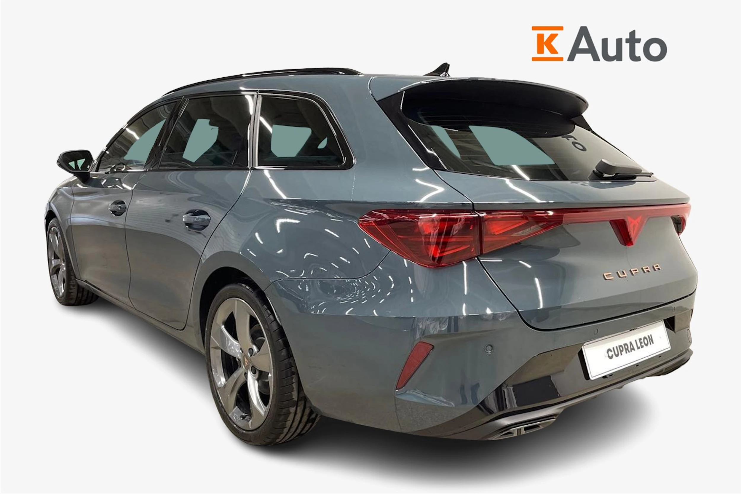 sininen CUPRA Leon Sportstourer 2026 kuva 2.