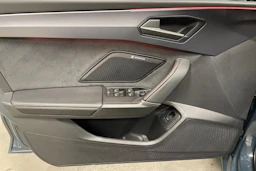 sininen CUPRA Leon Sportstourer 2026 kuva 11.