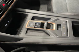 sininen CUPRA Leon Sportstourer 2026 kuva 15.