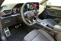 musta CUPRA Leon Sportstourer 2026 kuva 6.