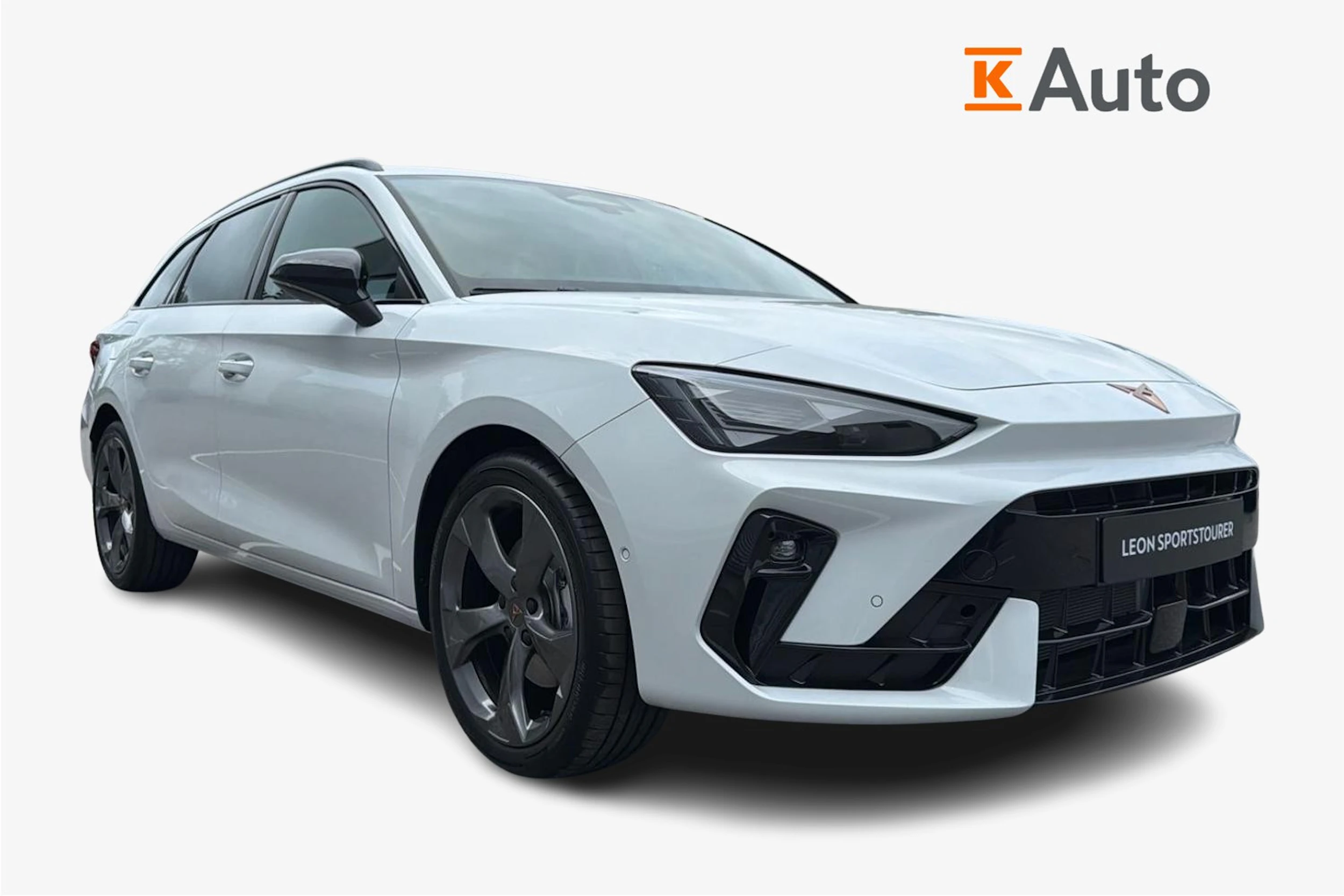 valkoinen CUPRA Leon Sportstourer 2026 kuva 1.
