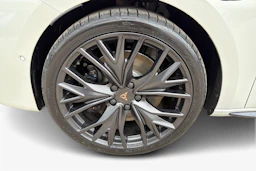 harmaa CUPRA Leon Sportstourer 2026 kuva 9.