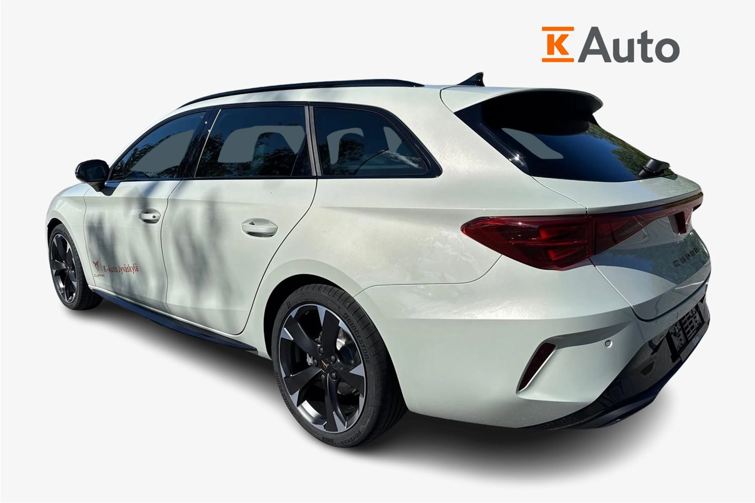 harmaa CUPRA Leon Sportstourer 2026 kuva 2.