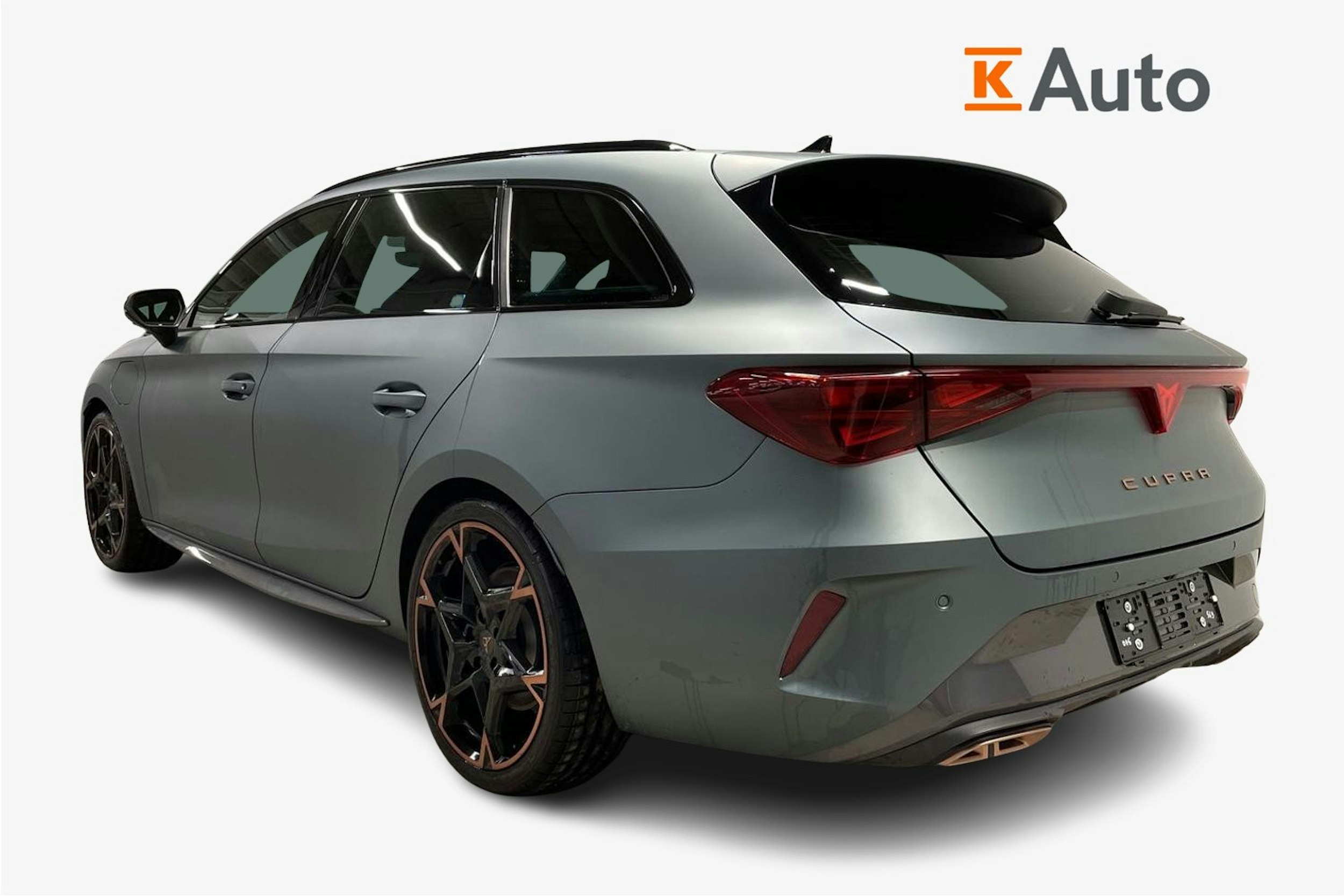 met. harmaa CUPRA Leon Sportstourer 2026 kuva 2.