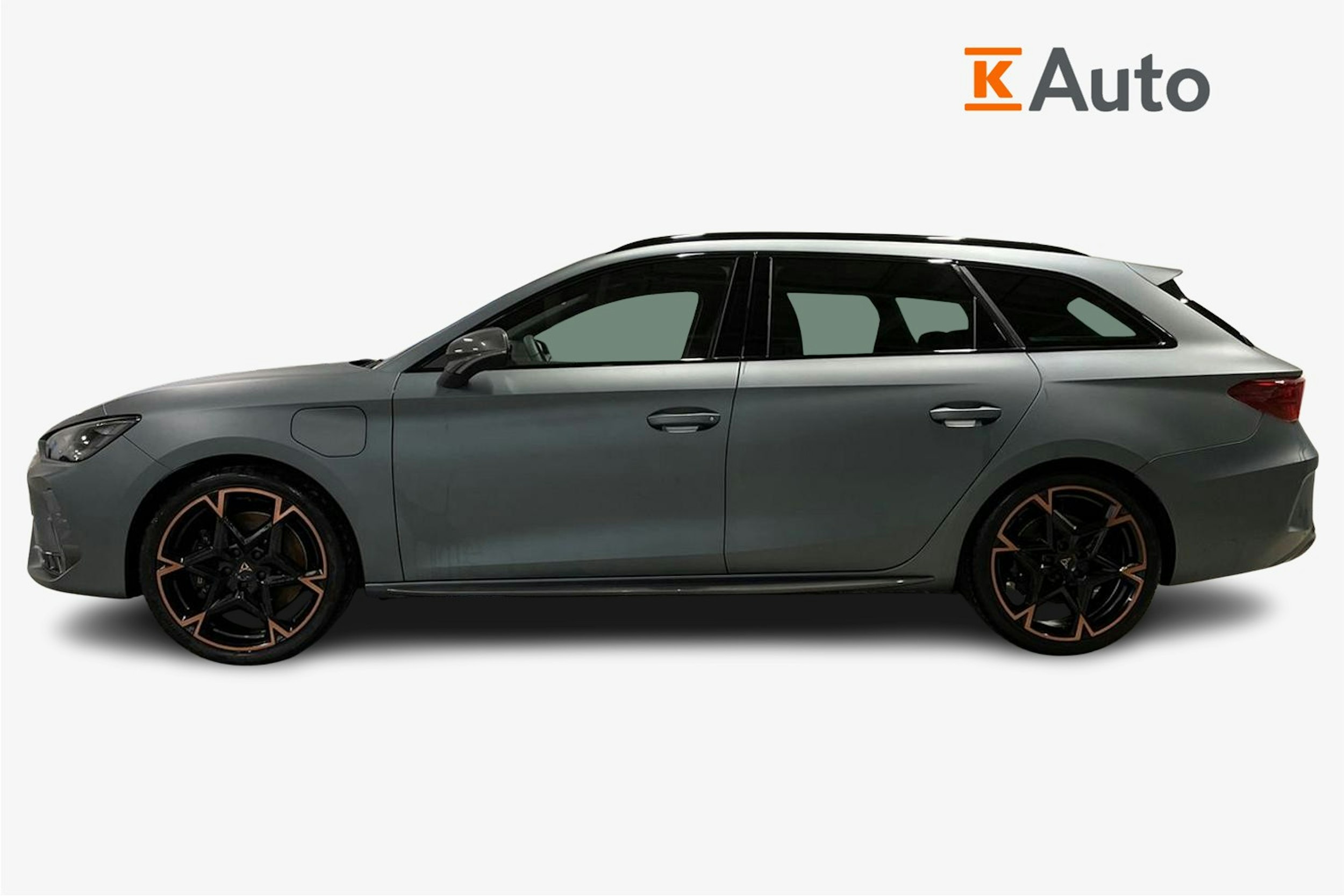 met. harmaa CUPRA Leon Sportstourer 2026 kuva 6.