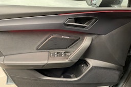 met. harmaa CUPRA Leon Sportstourer 2026 kuva 18.