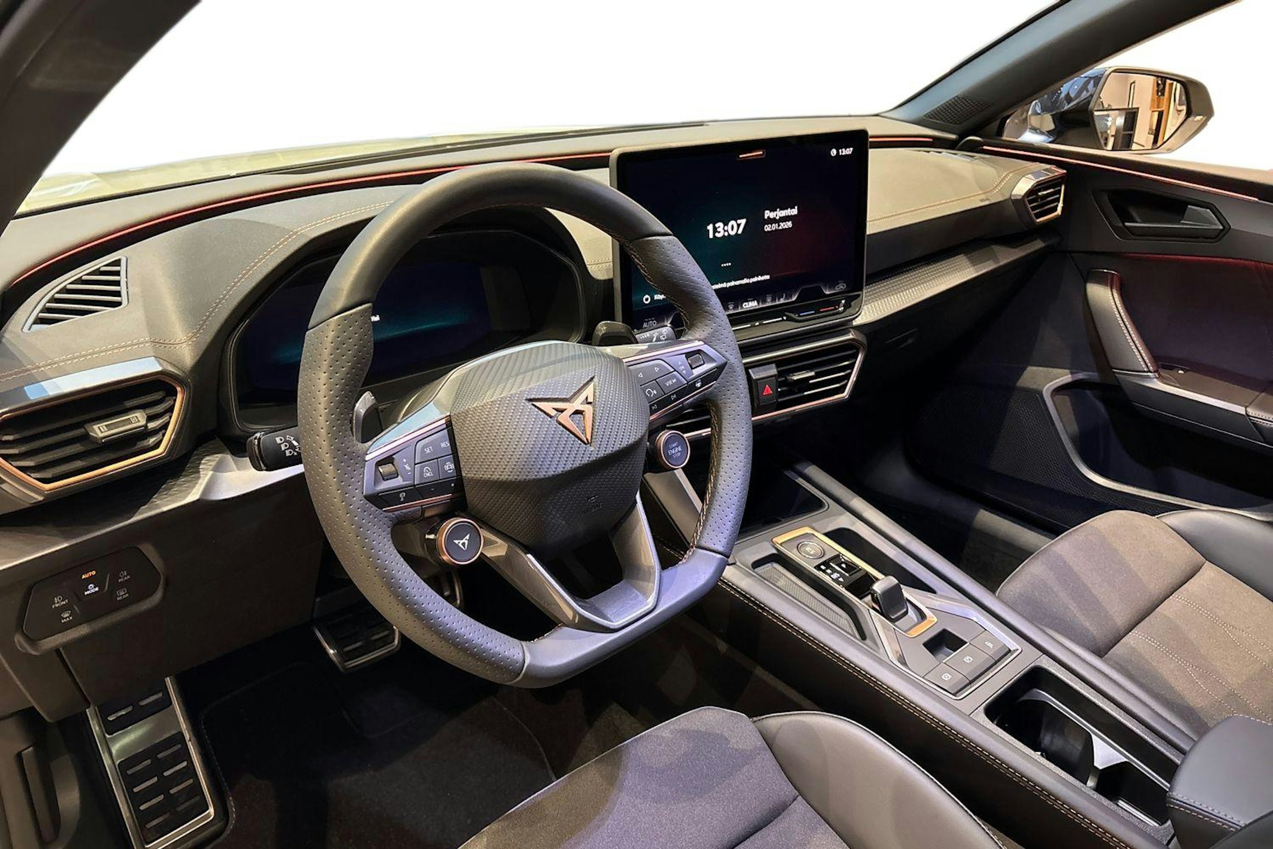 harmaa CUPRA Leon Sportstourer 2026 kuva 6.