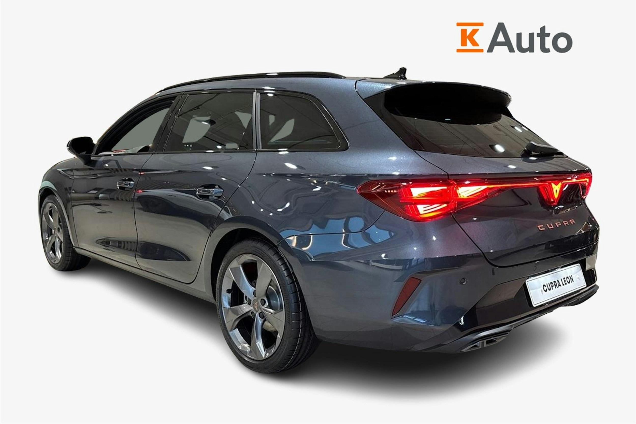 harmaa CUPRA Leon Sportstourer 2026 kuva 2.