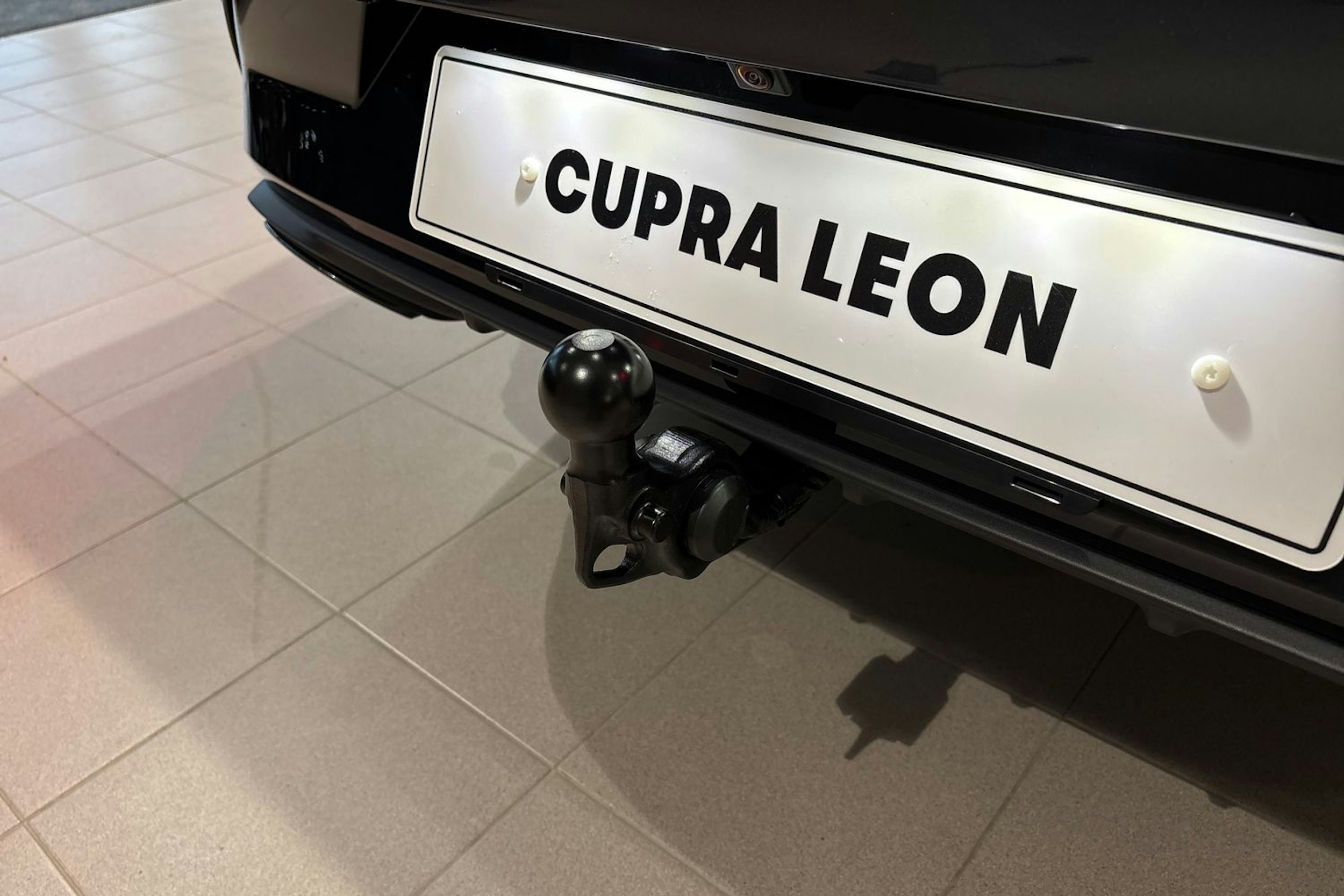 harmaa CUPRA Leon Sportstourer 2026 kuva 12.