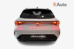 valkoinen CUPRA Leon Sportstourer 2026 kuva 3.