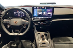 met. musta CUPRA Leon Sportstourer 2026 kuva 7.