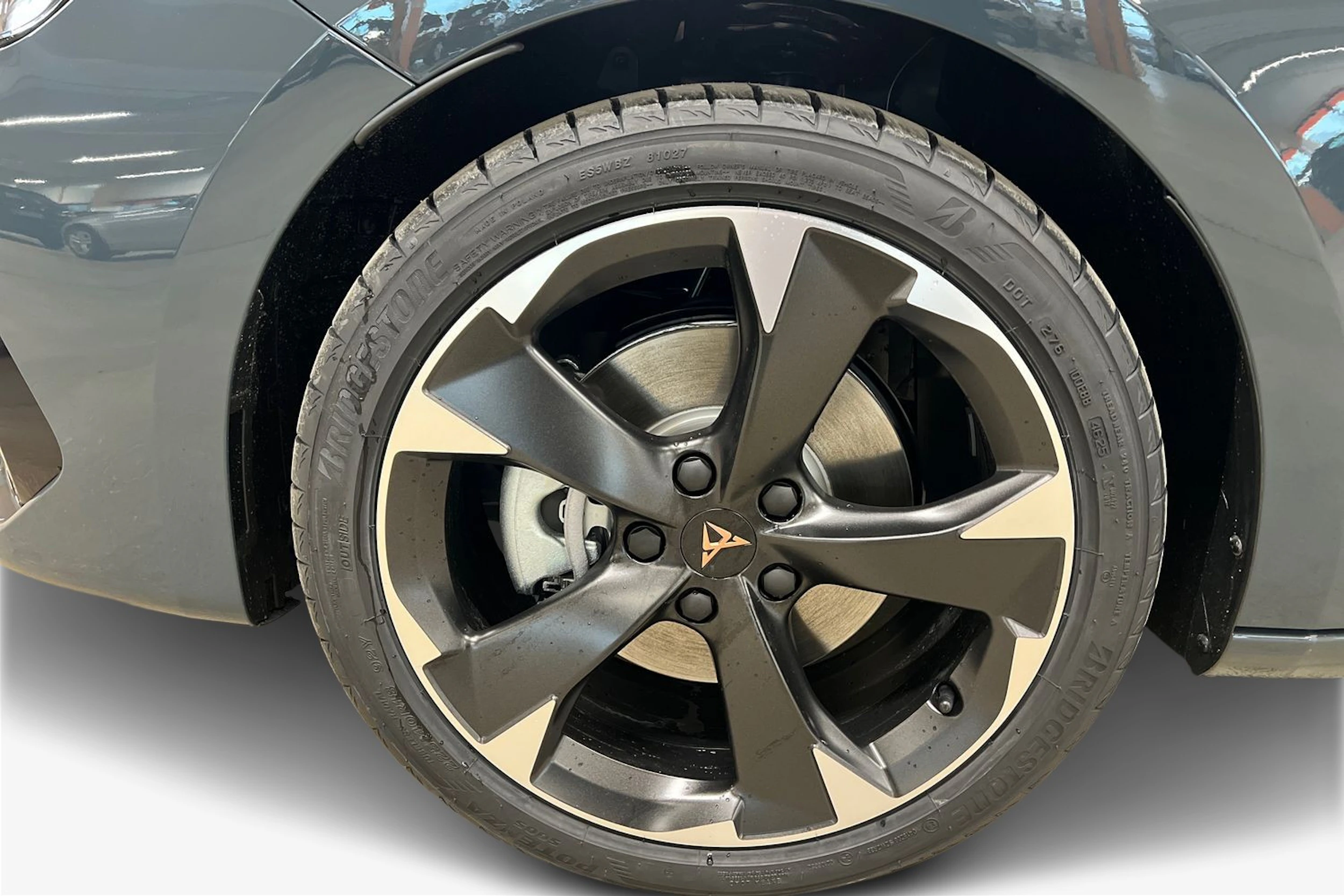 met. sininen CUPRA Leon Sportstourer 2026 kuva 9.