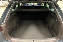 met. sininen CUPRA Leon Sportstourer 2026 kuva 14.