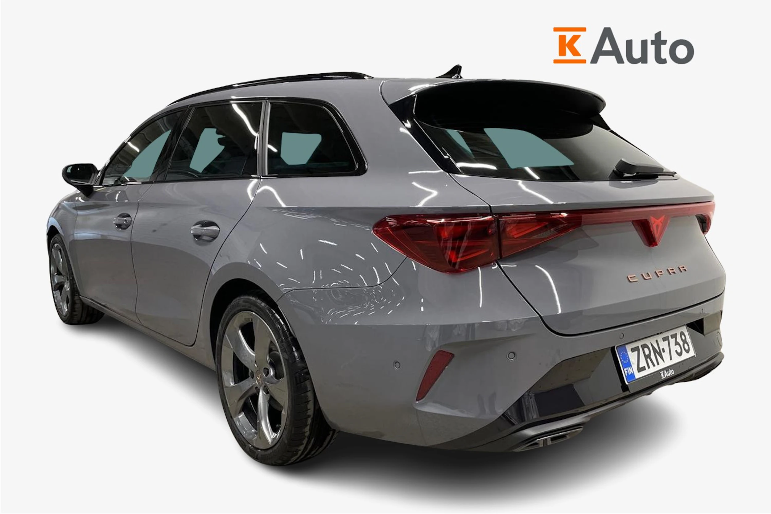 met. harmaa CUPRA Leon Sportstourer 2026 kuva 2.