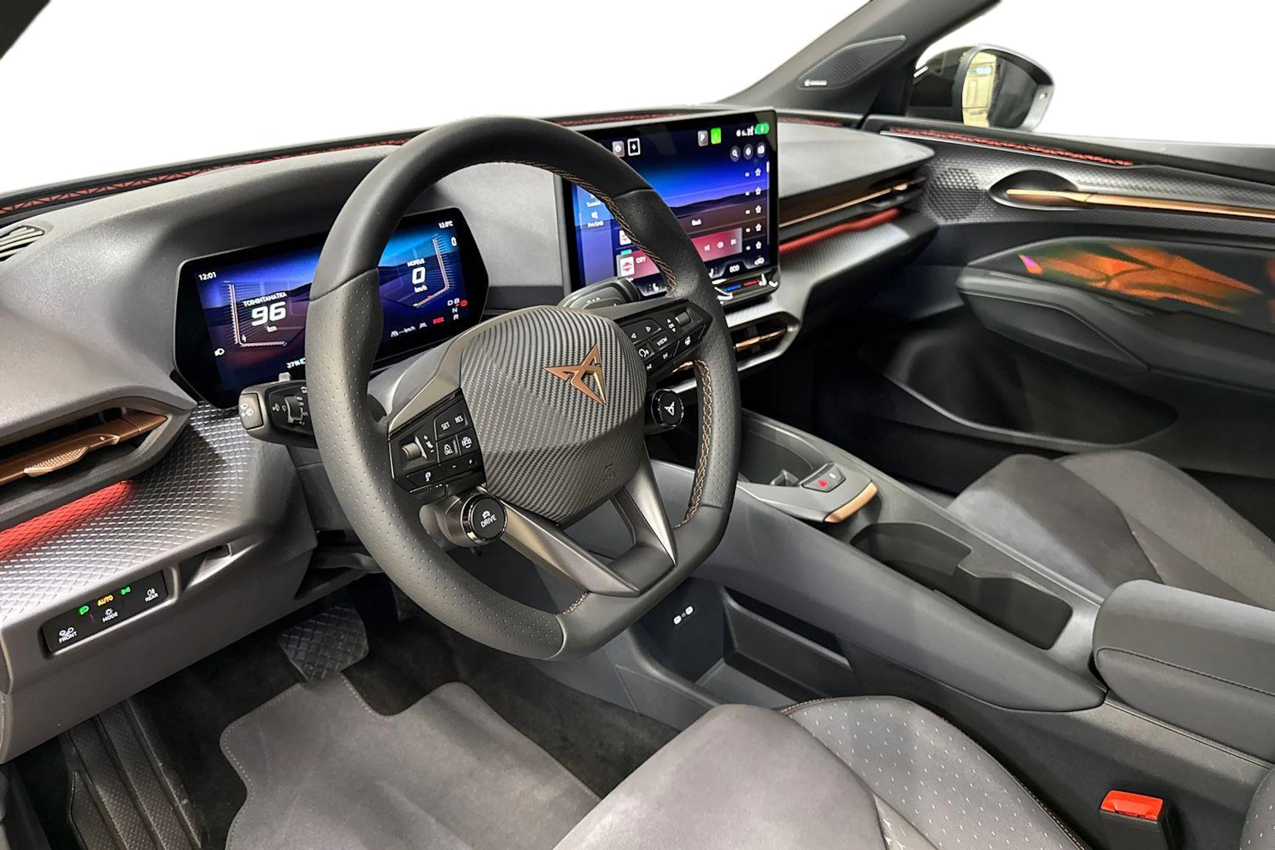 violetti CUPRA Raval 2026 kuva 6.