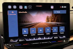 ruskea (beige) CUPRA Tavascan 2024 kuva 33.
