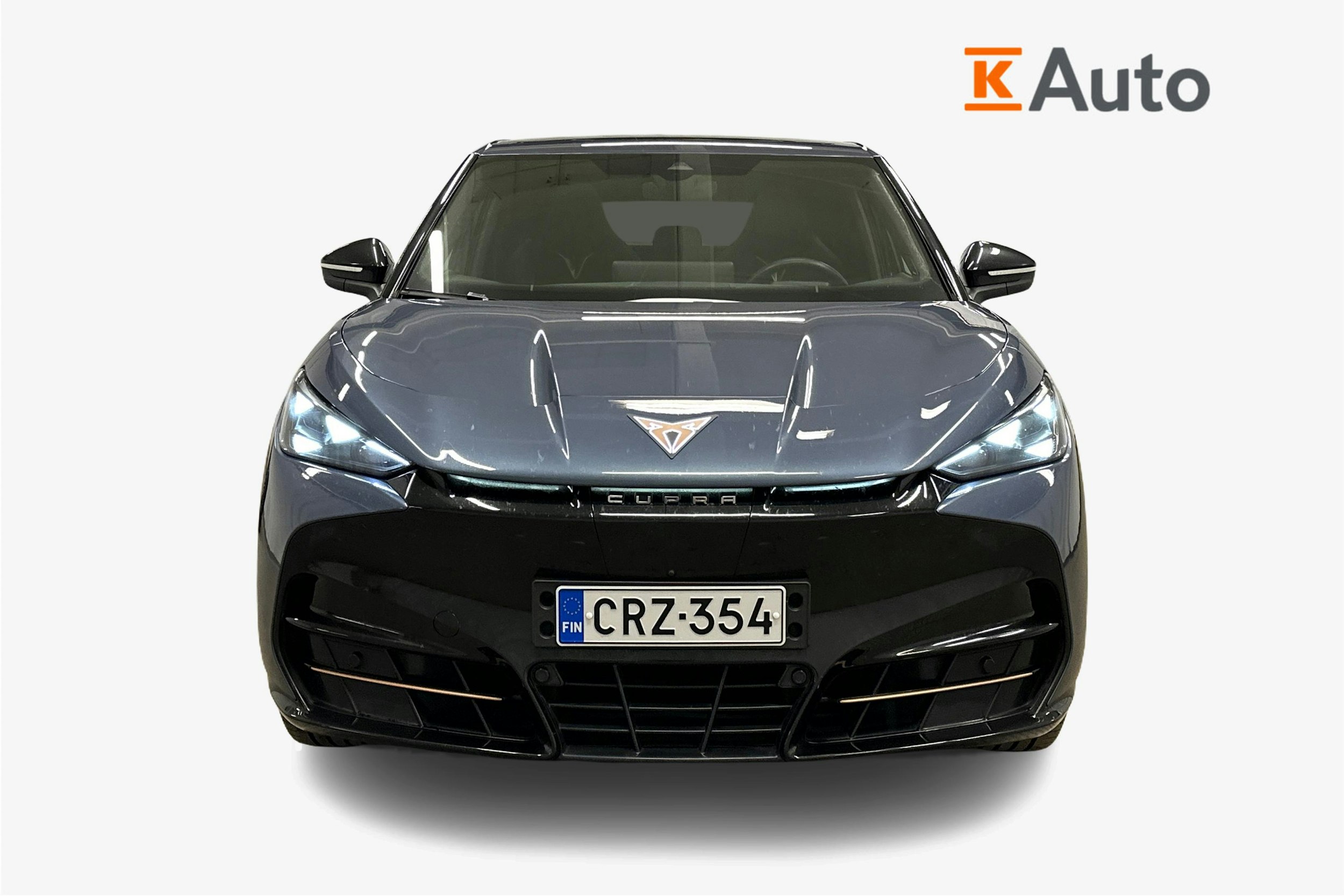 sininen CUPRA Tavascan 2024 kuva 5.