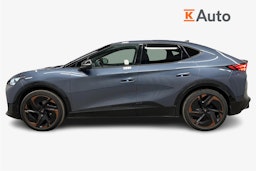 sininen CUPRA Tavascan 2024 kuva 6.