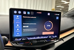 sininen CUPRA Tavascan 2024 kuva 22.