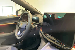 met. sininen CUPRA Tavascan 2024 kuva 14.