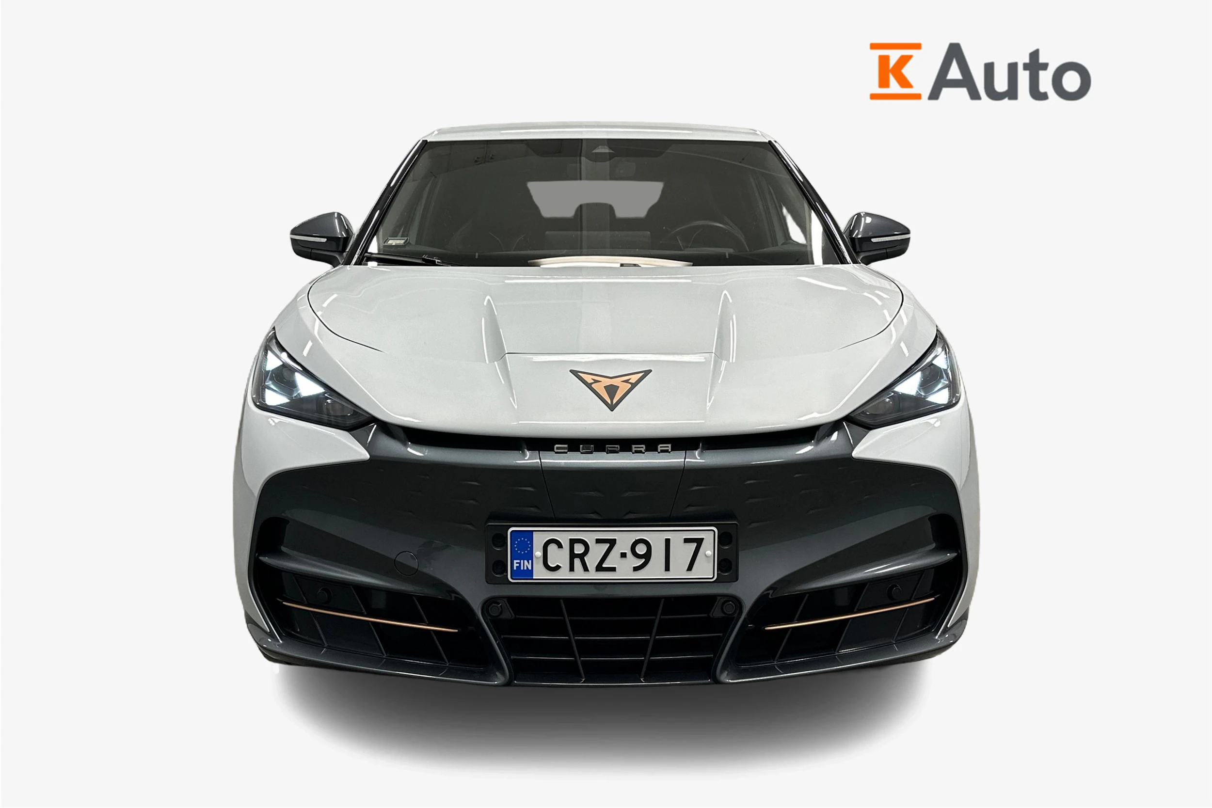 harmaa CUPRA Tavascan 2024 kuva 4.