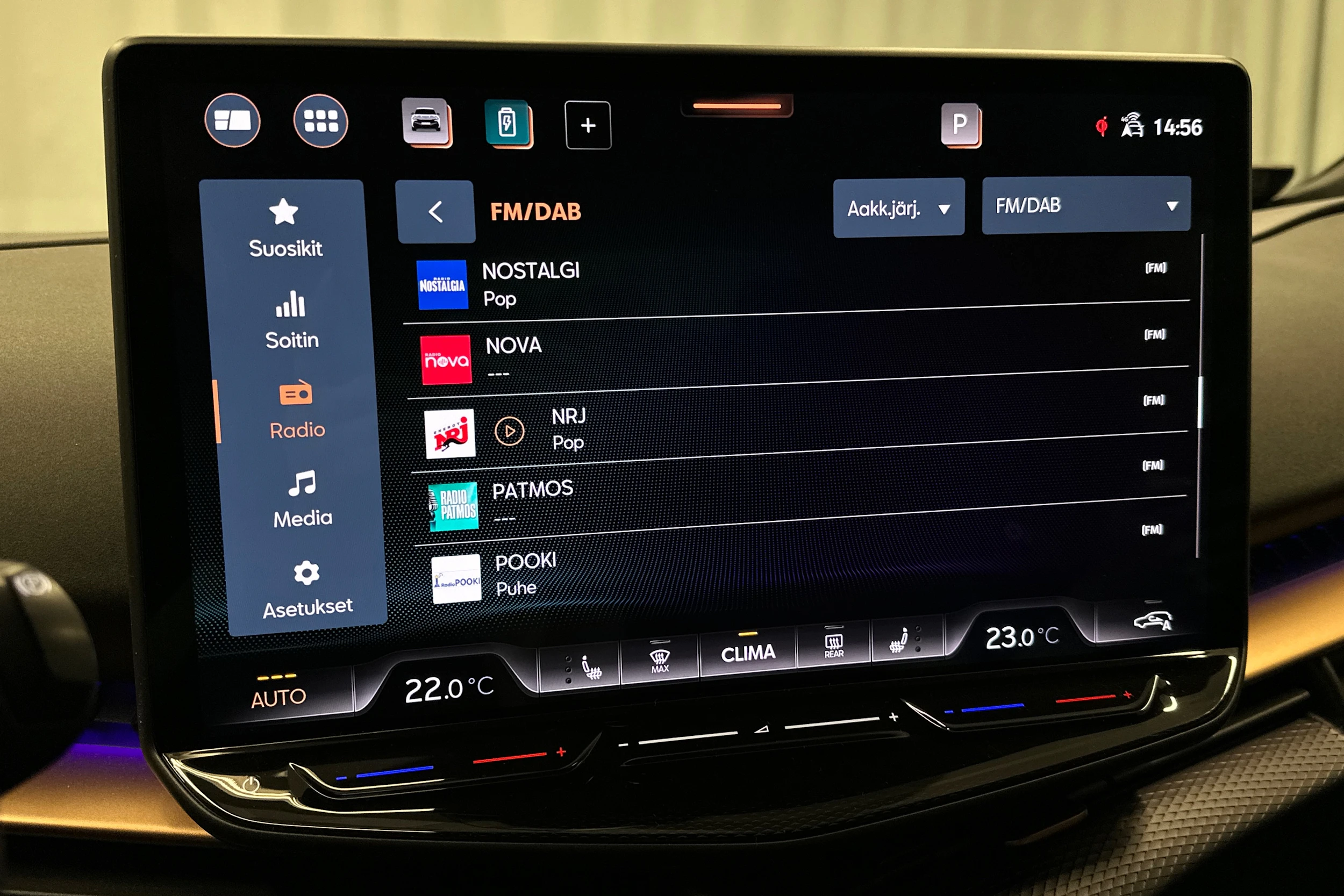 harmaa CUPRA Tavascan 2024 kuva 20.