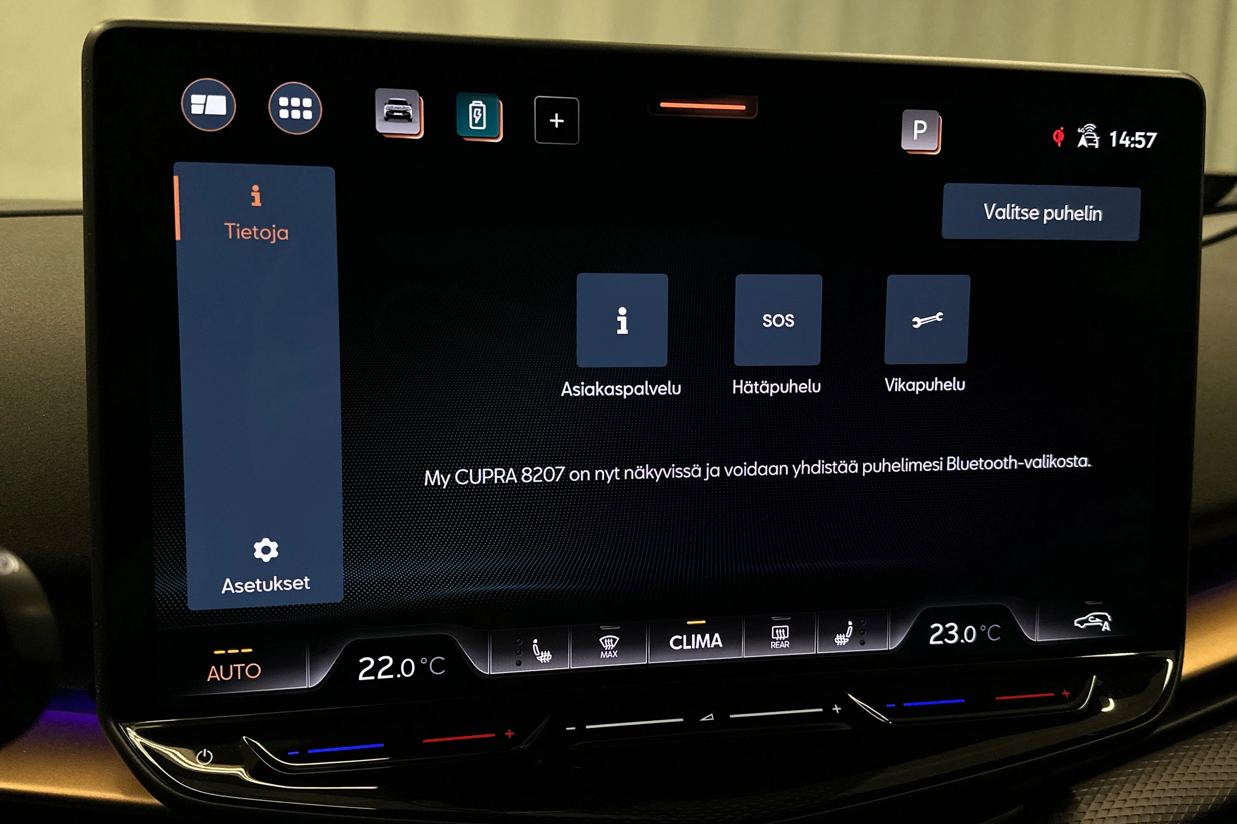 harmaa CUPRA Tavascan 2024 kuva 22.