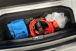 harmaa CUPRA Tavascan 2024 kuva 38.