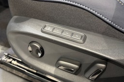 ruskea (beige) CUPRA Tavascan 2024 kuva 13.