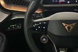 ruskea (beige) CUPRA Tavascan 2024 kuva 13.