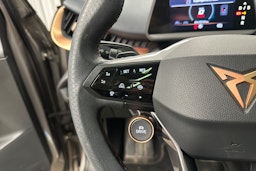 ruskea (beige) CUPRA Tavascan 2024 kuva 14.