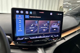 ruskea (beige) CUPRA Tavascan 2024 kuva 28.